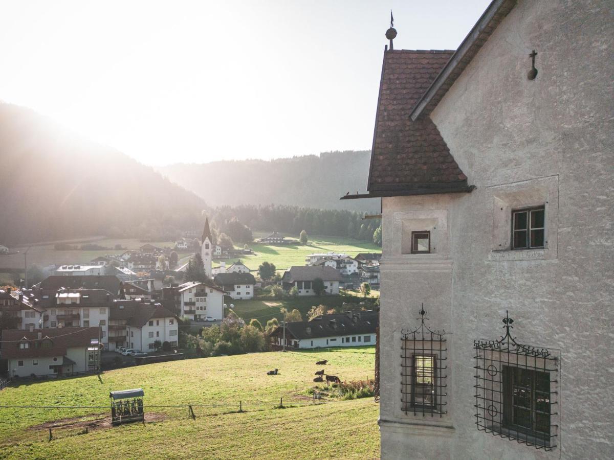 Hotel Ansitz Heufler Rasun di Sopra Exterior foto